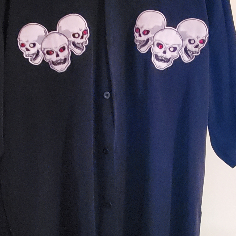 Dragonfly Men's XL Black Shirt With Skulls NWOT